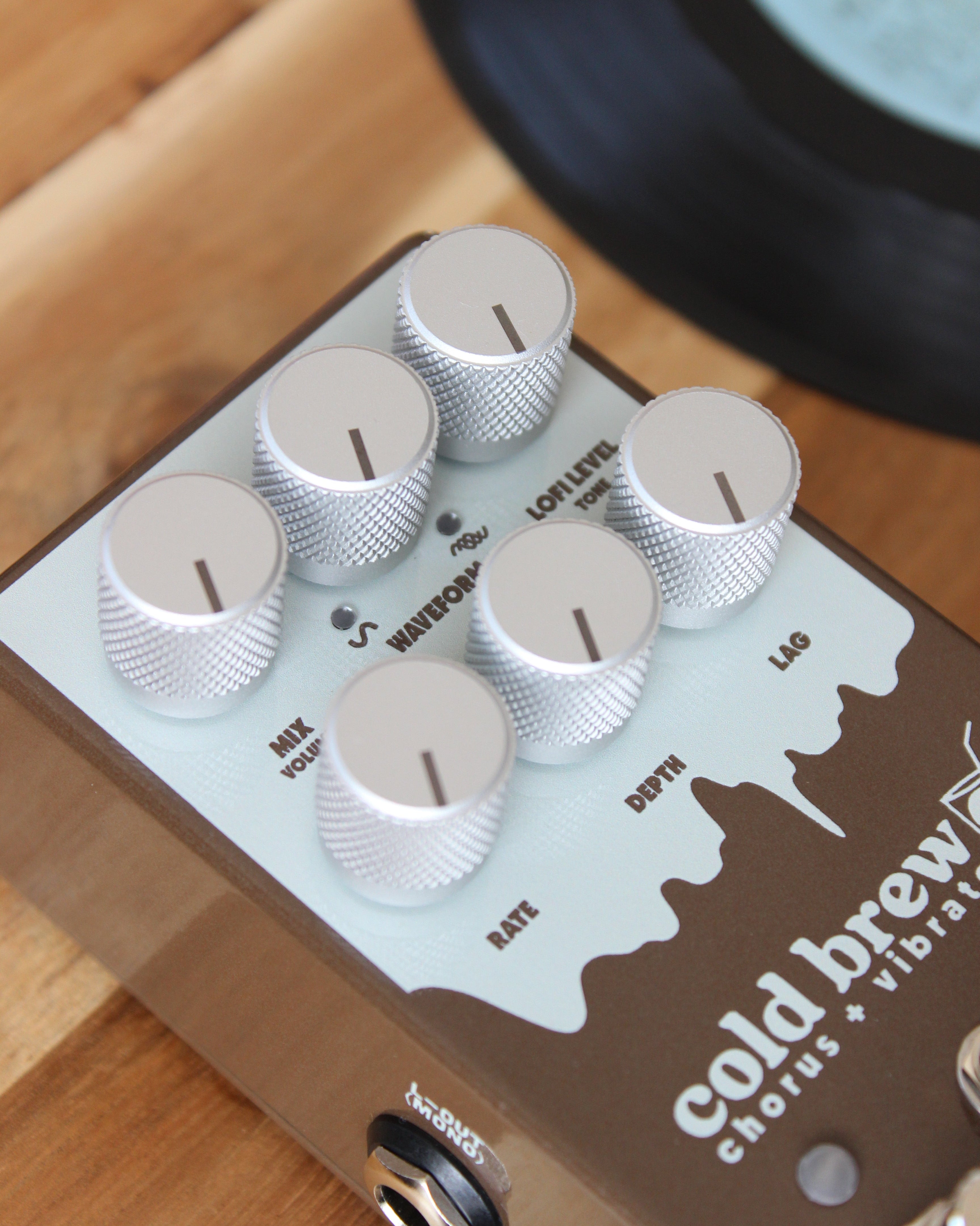 Cold Brew Chorus & Vibrato – Coffee Shop Pedals