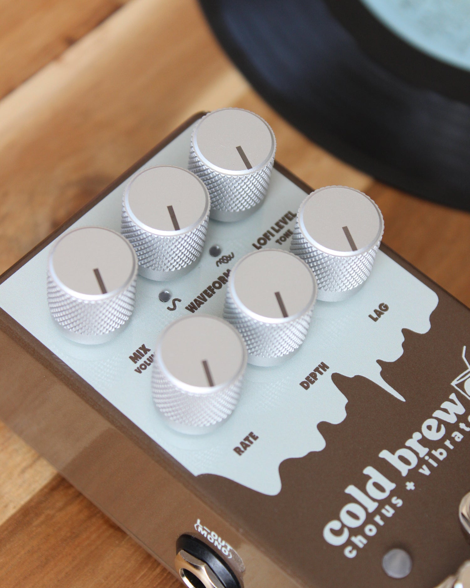Cold Brew Chorus & Vibrato Coffee Shop Pedals Cold Brew Chorus & Vibrato Coffee Shop Pedals
